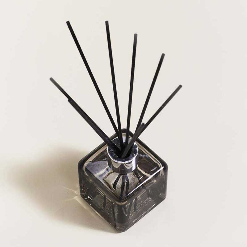 Parfumsticks Cube & Tabak - Haalt de rooklucht weg